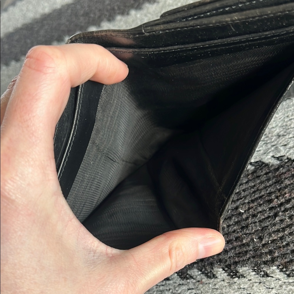 Gucci Black Leather Wallet - Picture 12 of 12